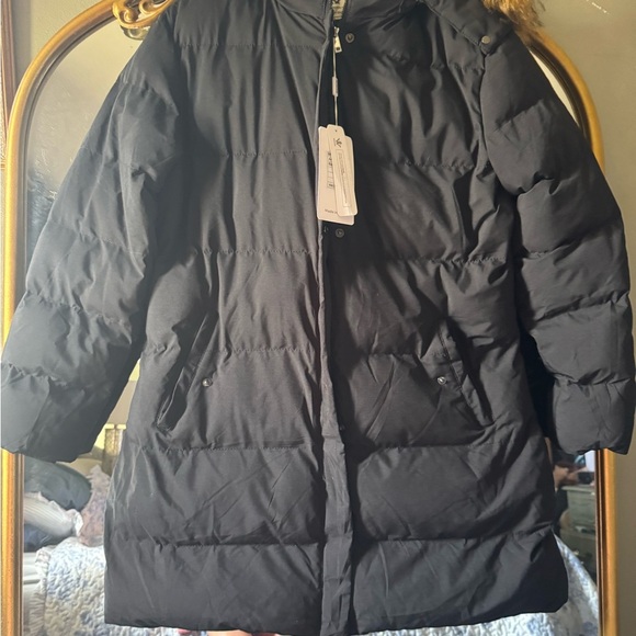 Elegant Charcoal Puffer Jacket with Faux Fur Trim - Picture 2 of 10